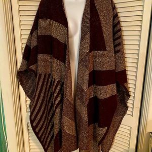 Wool cape / poncho